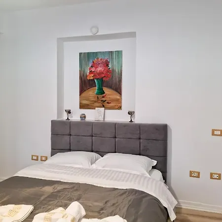 Cozy In Center